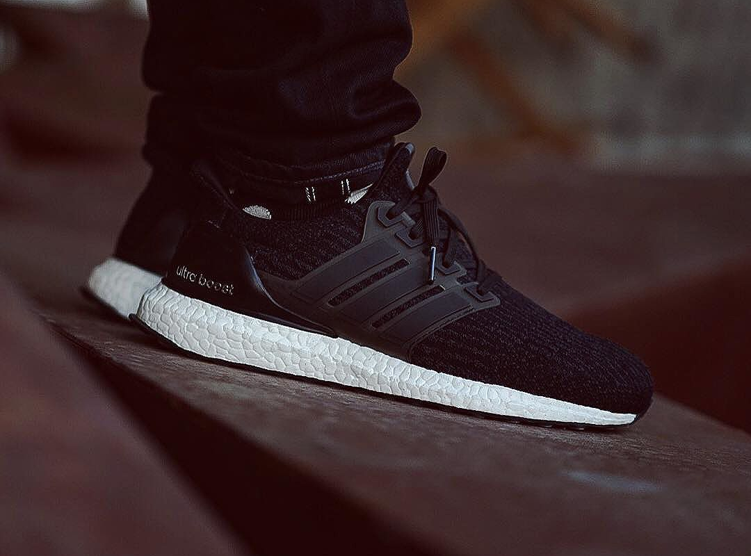 adidas boost la marque aux 3