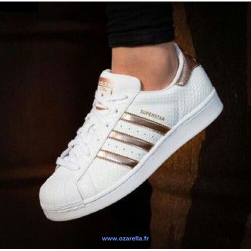 adidas superstar blanche et doré